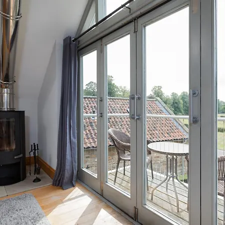 Semesterbostad The Byre *