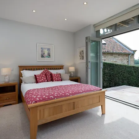 The Byre בית נופש *